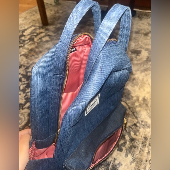 Herschel Mini Backpack! - Picture 7 of 11